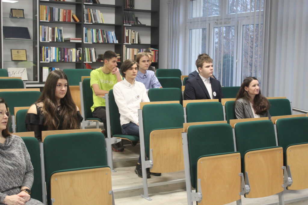 Powiatowy Konkurs Matematyczno-Ekonomiczny 2022b