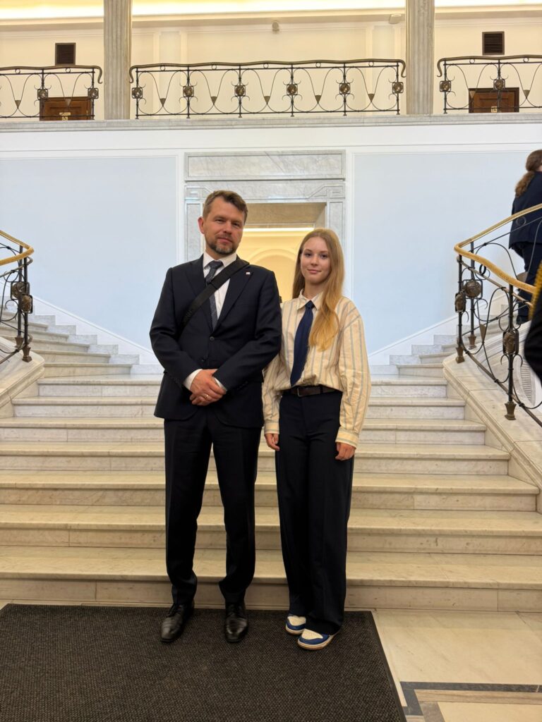 Martyna Zbójniewicz zdjecie z posłem