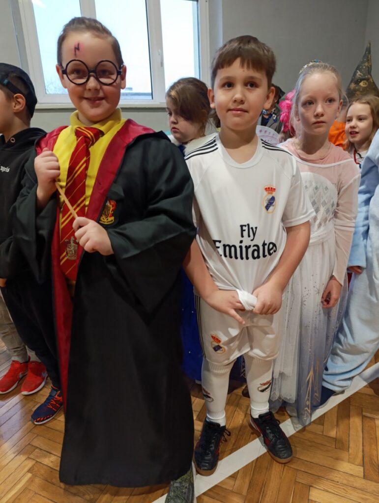 Zabawa Andrzejkowa w klasach 1-3 SP 2025_14