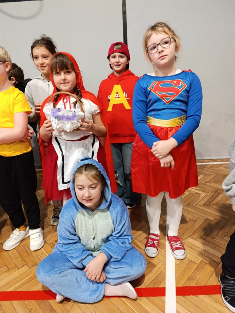 Zabawa Andrzejkowa w klasach 1-3 SP 2025_20