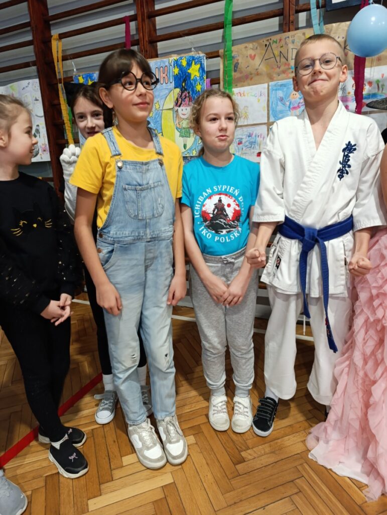 Zabawa Andrzejkowa w klasach 1-3 SP 2025_22