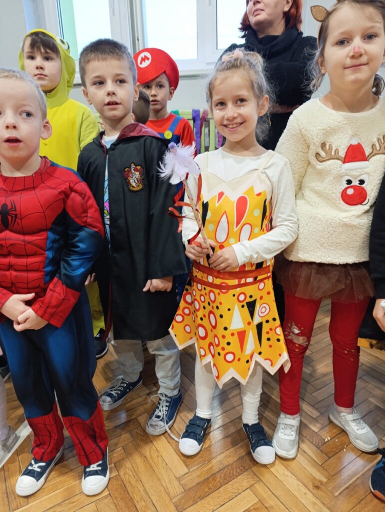 Zabawa Andrzejkowa w klasach 1-3 SP 2025_9