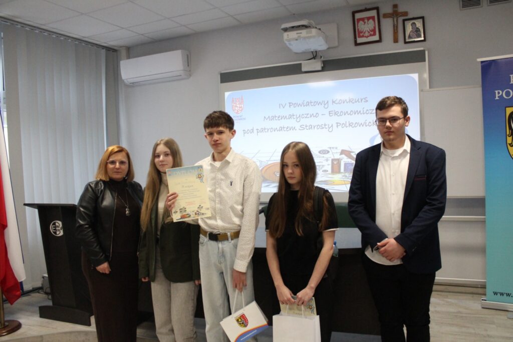 IV Powiatowy Konkurs Matematyczno - Ekonomiczny_14