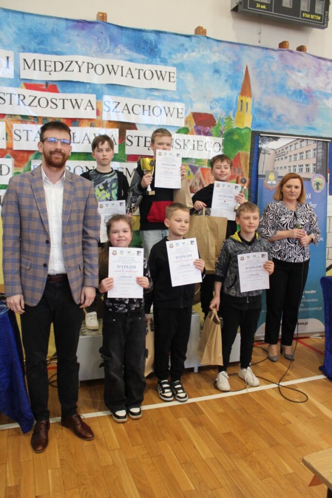 XVIII Międzypowiatowe Mistrzostwa Szachowe im. Stanisława Stępińskiego pod patronatem Burmistrza 13