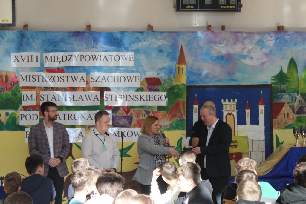 XVIII Międzypowiatowe Mistrzostwa Szachowe im. Stanisława Stępińskiego pod patronatem Burmistrza Przemkowa_3