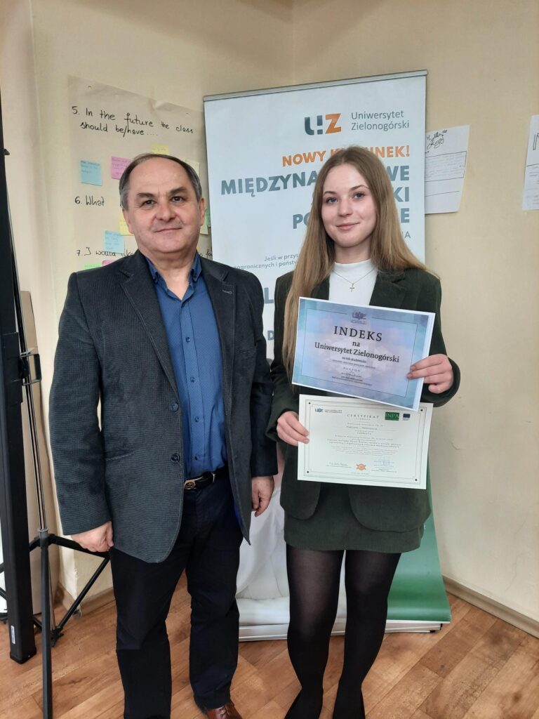 Martyna Zbójniewicz Laureatką Międzyregionalnego Konkursu 4