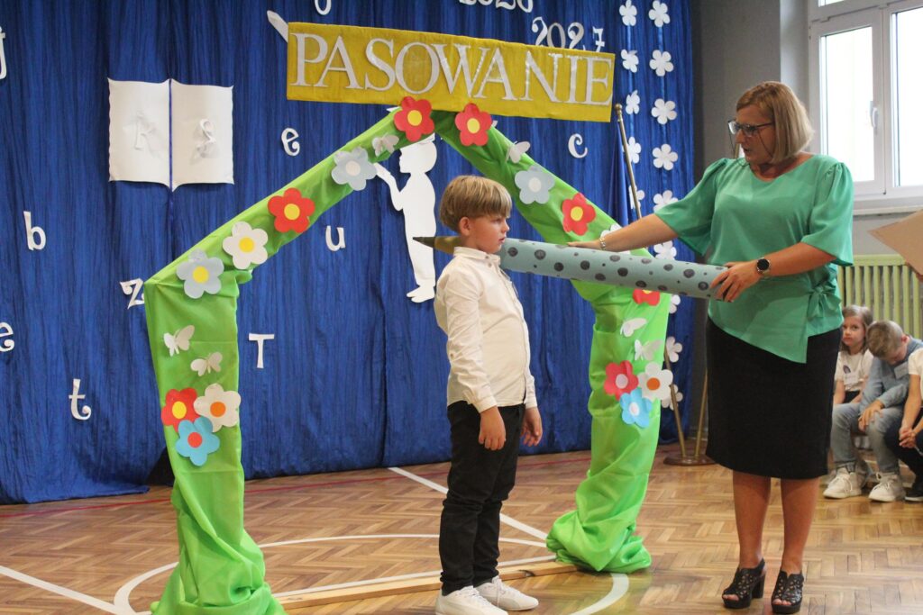 Rozpoczęcie roku szkolnego 2026_2027 klasy 1-3 SP z11
