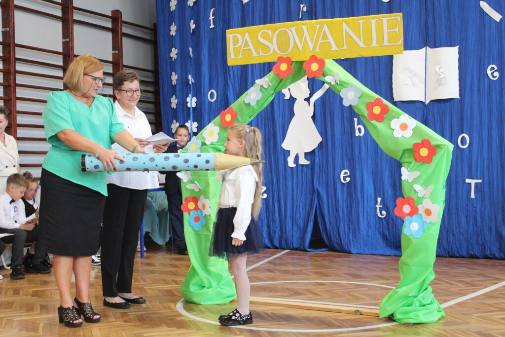 Rozpoczęcie roku szkolnego 2026_2027 klasy 1-3 SP z22